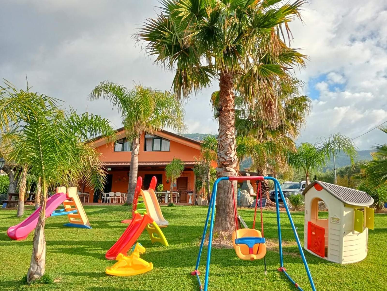 B&B Villa Molinari Restaurant E Baby Park 캄파냐 외부 사진